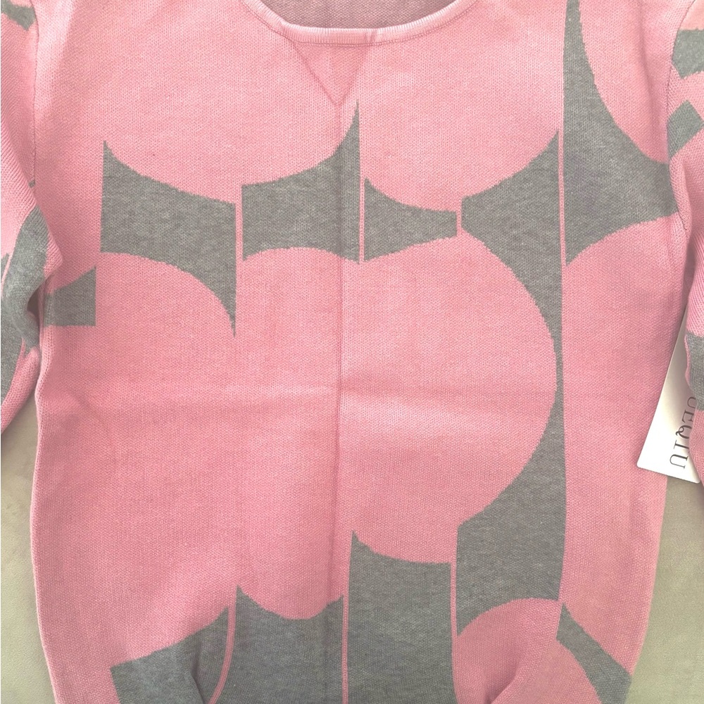🔴 Pink and Gray Patterned Sweater - Picture 4 of 4